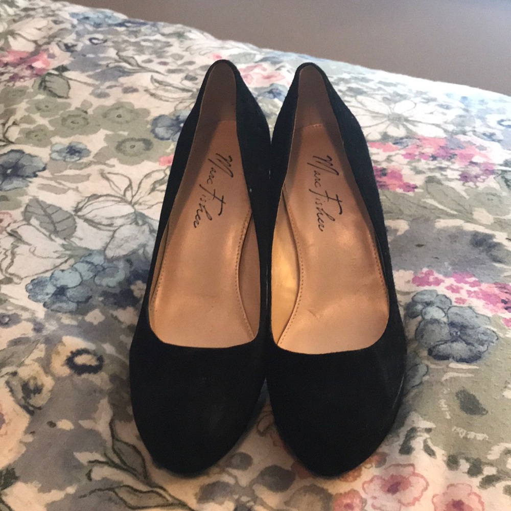 Black suede Marc Fisher heels, size 8.5